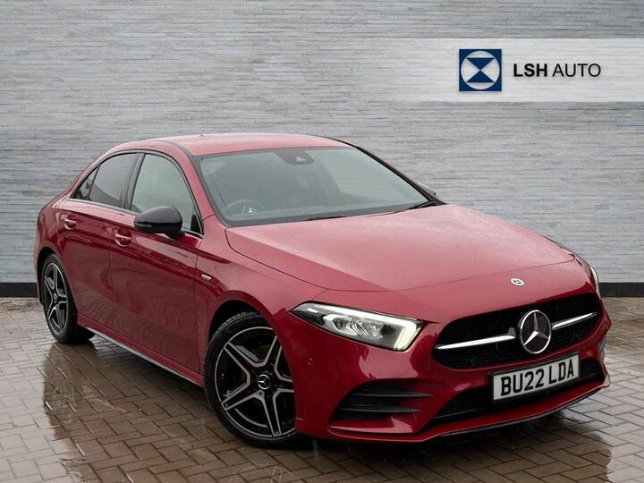Mercedes-Benz A Class 1.3 A200 AMG Line Edition (Executive) 7G-DCT Euro 6 (s/s) 4dr Mercedes-Benz A Class 1.3 A200 AMG Line Edition (Executive) 7G-DCT Euro 6 (s/s) 4dr