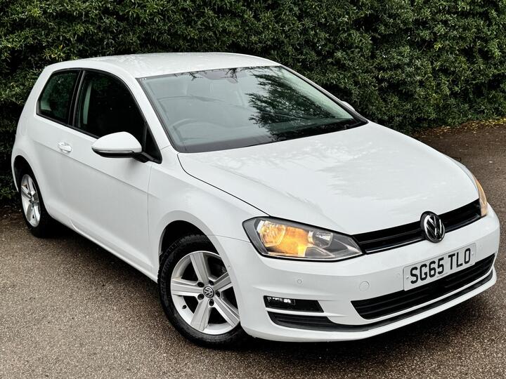 Volkswagen Golf 1.6 TDI BlueMotion Tech Match Euro 6 (s/s) 3dr Volkswagen Golf 1.6 TDI BlueMotion Tech Match Euro 6 (s/s) 3dr