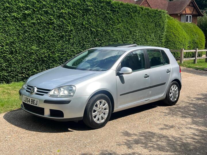 Volkswagen Golf 1.6 FSI SE 5dr Volkswagen Golf 1.6 FSI SE 5dr