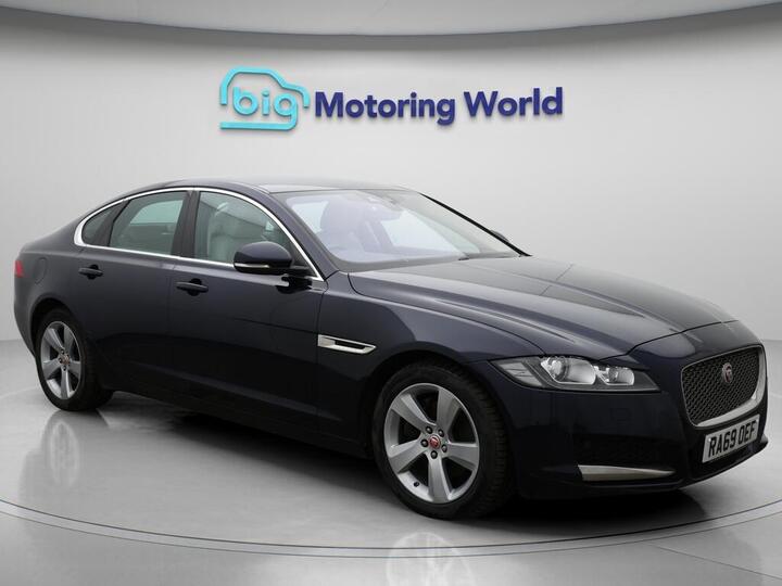 Jaguar XF 2.0d Portfolio Auto Euro 6 (s/s) 4dr