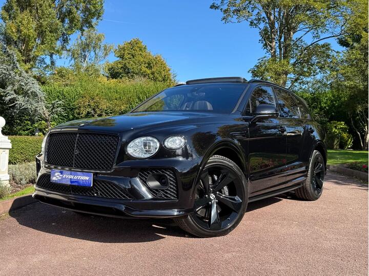 Bentley BENTAYGA 4.0 V8 First Edition Auto 4WD Euro 6 (s/s) 5dr Bentley BENTAYGA 4.0 V8 First Edition Auto 4WD Euro 6 (s/s) 5dr