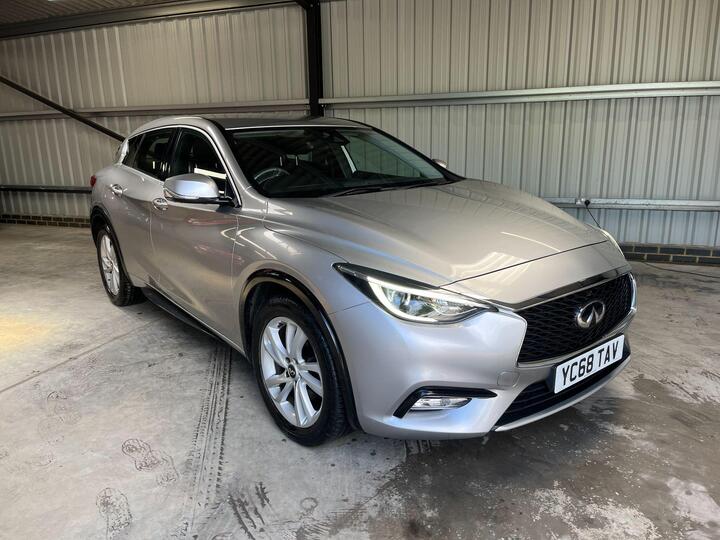 Infiniti Q30 1.6T Luxe DCT Euro 6 (s/s) 5dr