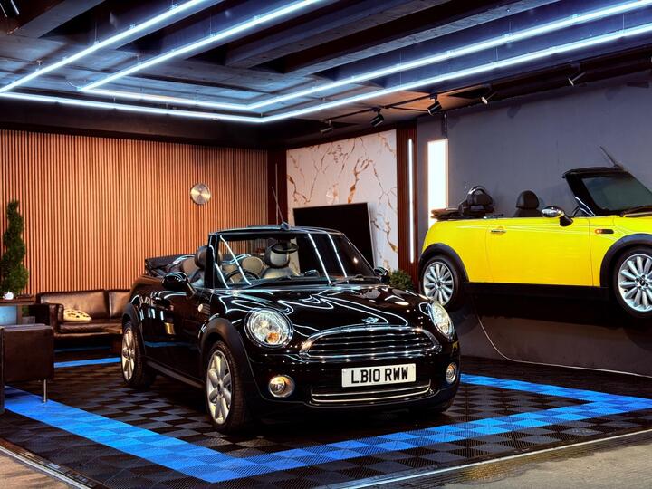 MINI Convertible 1.6 Cooper Steptronic Euro 5 2dr