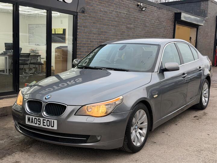 BMW 5 Series 2.0 520d SE Business Edition Steptronic Euro 4 4dr