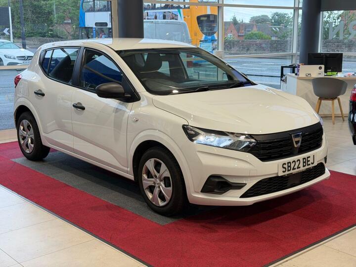Dacia SANDERO 1.0 SCe Essential Euro 6 (s/s) 5dr Dacia SANDERO 1.0 SCe Essential Euro 6 (s/s) 5dr