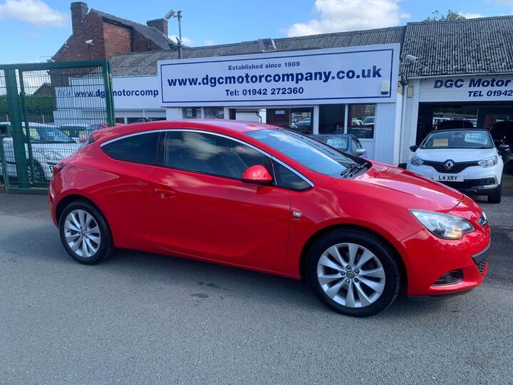 Vauxhall Astra GTC 2.0 CDTi SRi Euro 5 (s/s) 3dr