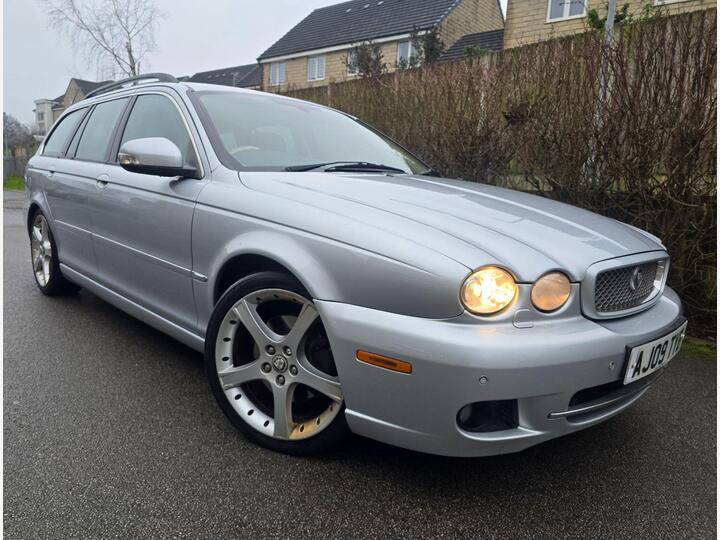 Jaguar X-Type 2.2D DPF Sovereign 5dr Jaguar X-Type 2.2D DPF Sovereign 5dr