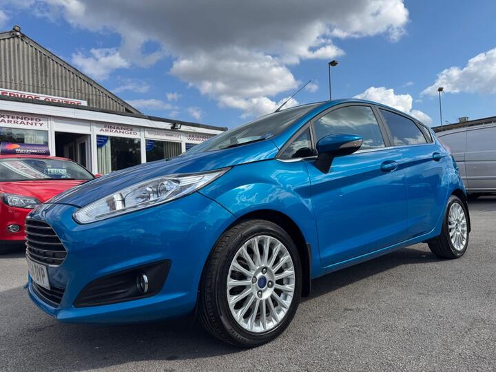 Ford Fiesta 1.0T EcoBoost Titanium Euro 5 (s/s) 5dr