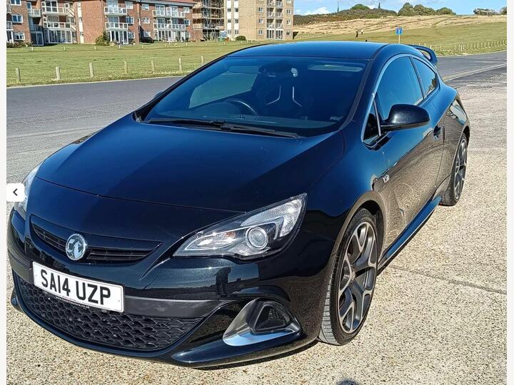 Vauxhall Astra GTC 2.0T VXR Euro 5 (s/s) 3dr Vauxhall Astra GTC 2.0T VXR Euro 5 (s/s) 3dr
