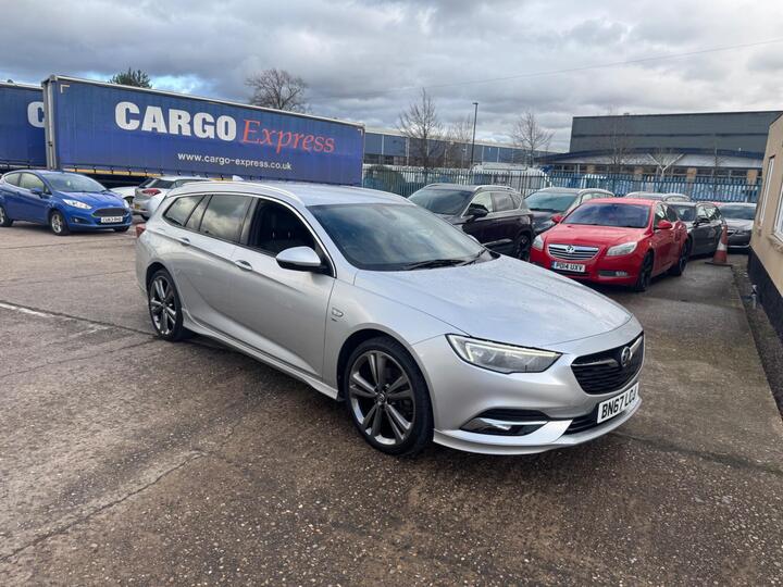 Vauxhall Insignia 2.0 Turbo D BlueInjection SRi VX Line Nav Sports Tourer Euro 6 (s/s) 5dr Vauxhall Insignia 2.0 Turbo D BlueInjection SRi VX Line Nav Sports Tourer Euro 6 (s/s) 5dr