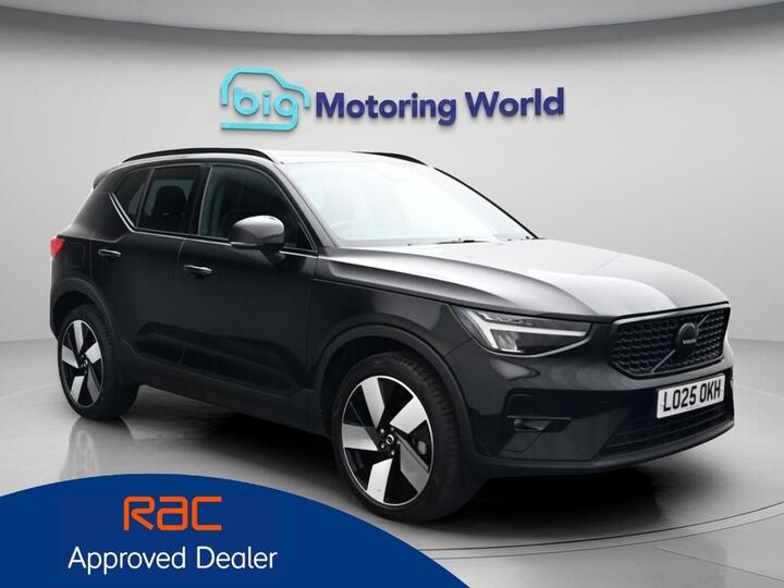 Volvo XC40 2.0 B4 MHEV Plus Black Edition DCT Auto Euro 6 (s/s) 5dr