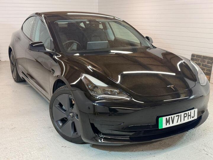 Tesla Model 3 Standard Range Plus Auto RWD 4dr