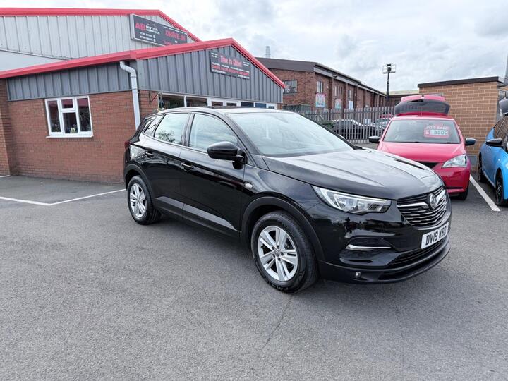 Vauxhall Grandland X 1.2 Turbo SE Euro 6 (s/s) 5dr