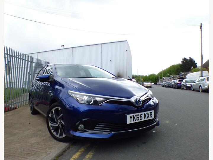 Toyota Auris 1.8 VVT-h Design CVT Euro 6 (s/s) 5dr (Safety Sense)