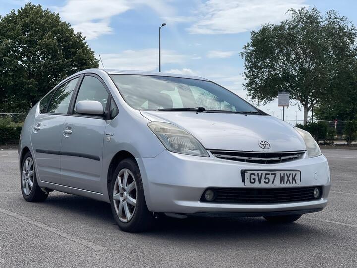 Toyota Prius 1.5 T Spirit CVT 5dr Toyota Prius 1.5 T Spirit CVT 5dr