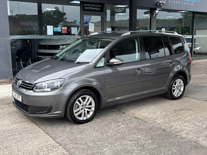 Volkswagen Touran 1.6 TDI SE Euro 5 5dr Volkswagen Touran 1.6 TDI SE Euro 5 5dr