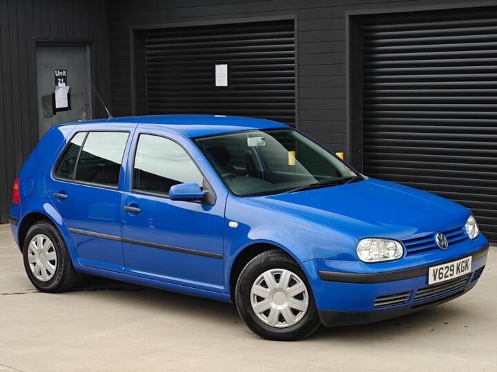 Volkswagen Golf 1.6 S 5dr