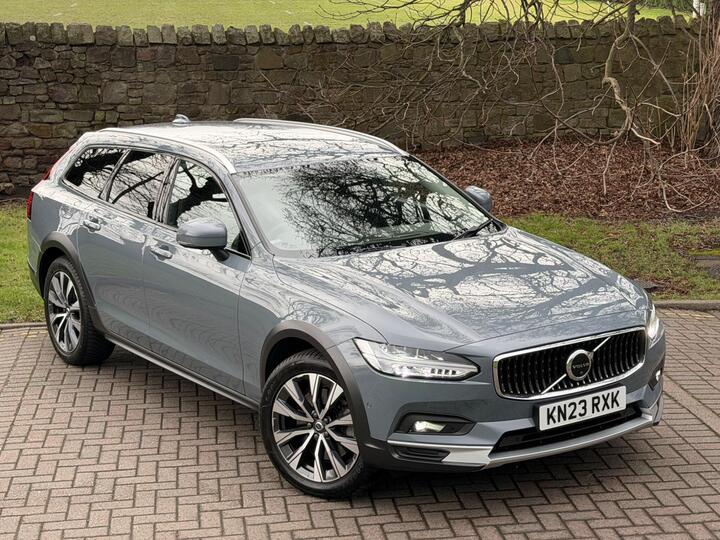 Volvo V90 Cross Country 2.0 B5 MHEV Plus Auto AWD Euro 6 (s/s) 5dr