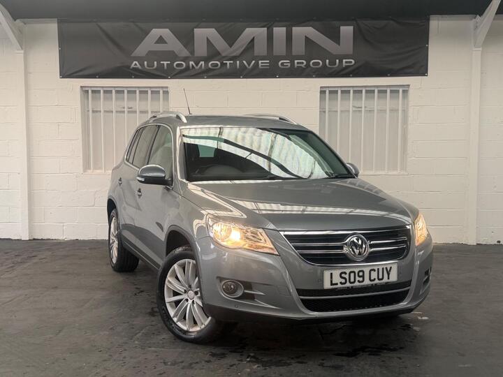Volkswagen Tiguan 2.0 TDI Sport Auto 4WD Euro 4 5dr