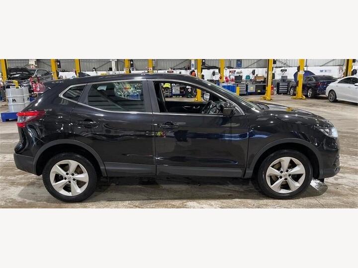 Nissan Qashqai 1.5 DCi Acenta Premium Euro 6 (s/s) 5dr Nissan Qashqai 1.5 DCi Acenta Premium Euro 6 (s/s) 5dr