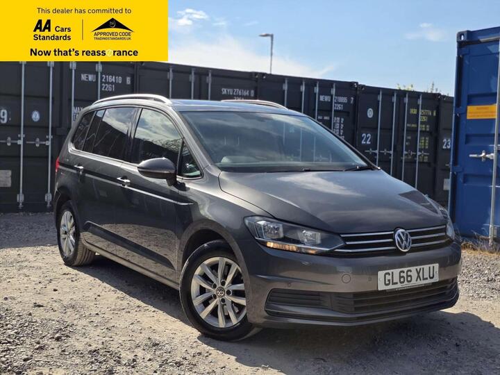 Volkswagen Touran 1.6 TDI BlueMotion Tech SE Family DSG Euro 6 (s/s) 5dr