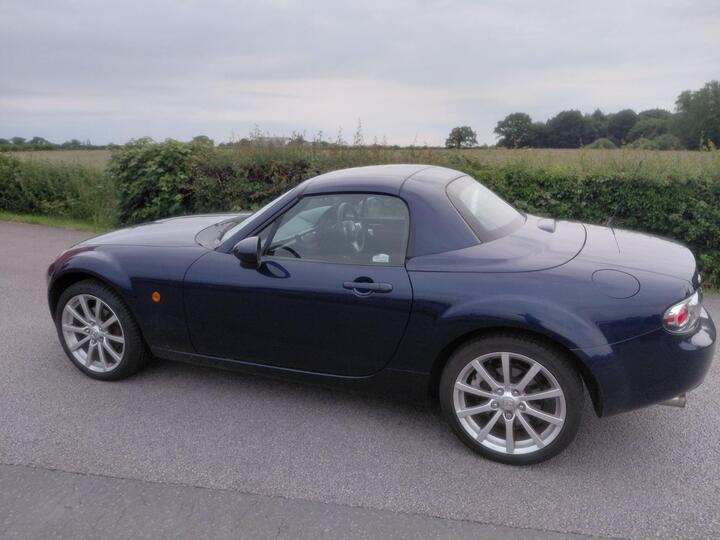Mazda MX-5 2.0i Sport Roadster Euro 4 2dr