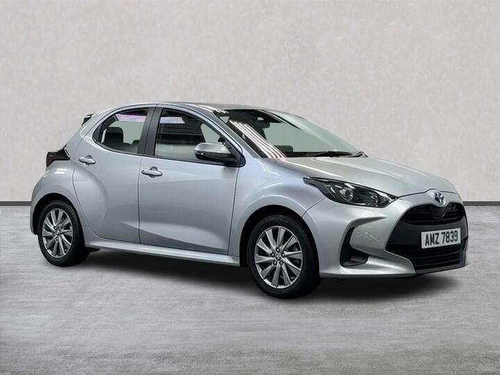 Toyota YARIS 1.5 VVT-h Icon E-CVT Euro 6 (s/s) 5dr