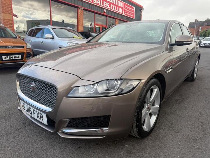Jaguar XF 2.0d Portfolio Auto Euro 6 (s/s) 4dr