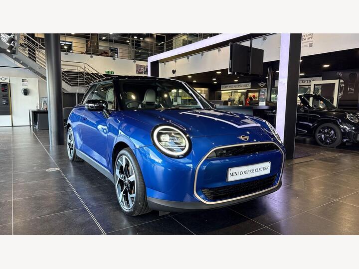 MINI Electric Cooper E 40.7kWh Exclusive Auto 3dr