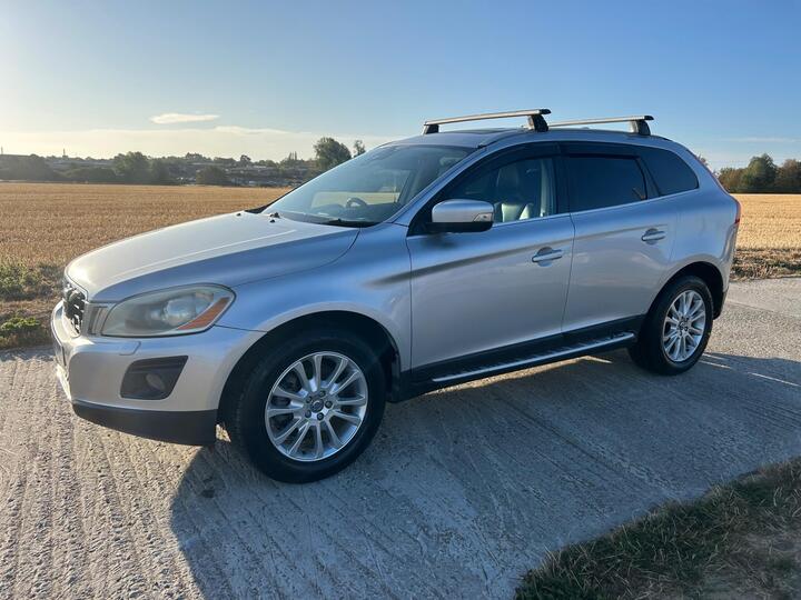 Volvo XC60 3.0 T6 SE Premium Geartronic AWD Euro 5 5dr