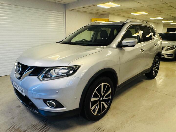 Nissan X-Trail 1.6 DCi Tekna Euro 6 (s/s) 5dr Nissan X-Trail 1.6 DCi Tekna Euro 6 (s/s) 5dr