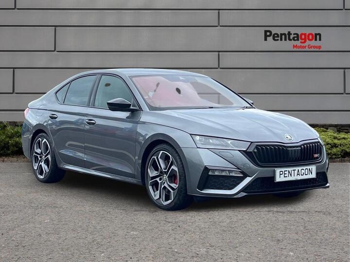Skoda Octavia Hatch 2.0 TSI VRS DSG Euro 6 (s/s) 5dr Skoda Octavia Hatch 2.0 TSI VRS DSG Euro 6 (s/s) 5dr