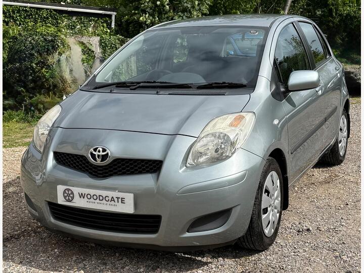 Toyota Yaris 1.33 Dual VVT-i TR Euro 4 (s/s) 5dr