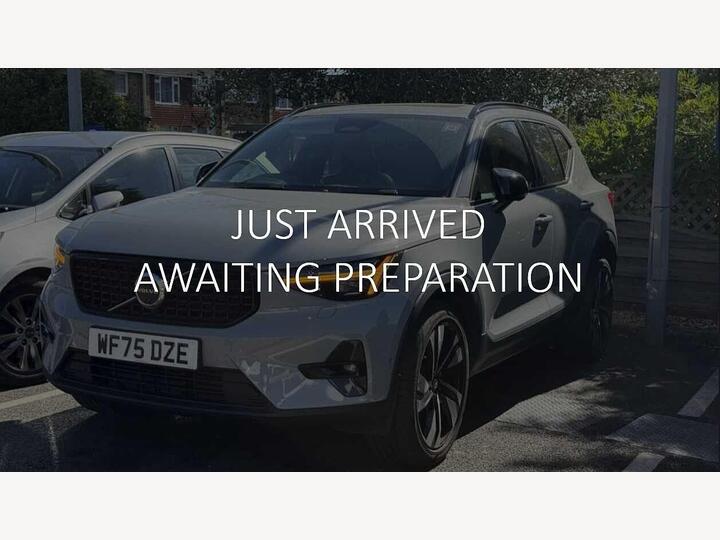 Volvo XC40 2.0 B3 MHEV Ultra Dark DCT Auto Euro 6 (s/s) 5dr