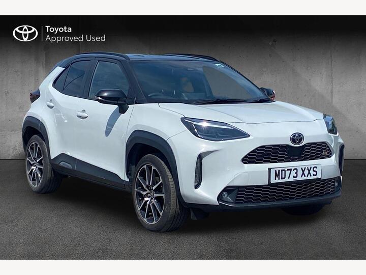 Toyota Yaris Cross 1.5 VVT-h GR SPORT E-CVT Euro 6 (s/s) 5dr Toyota Yaris Cross 1.5 VVT-h GR SPORT E-CVT Euro 6 (s/s) 5dr