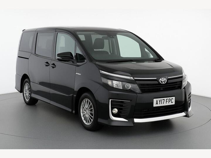 Toyota Voxy Hybrid ZS – 7 Seater MPV