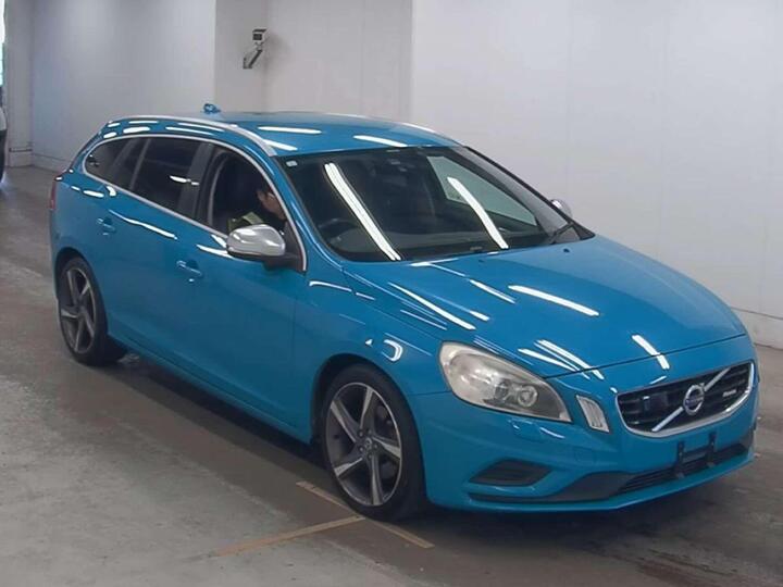 Volvo V60 T4 R-DESIGN