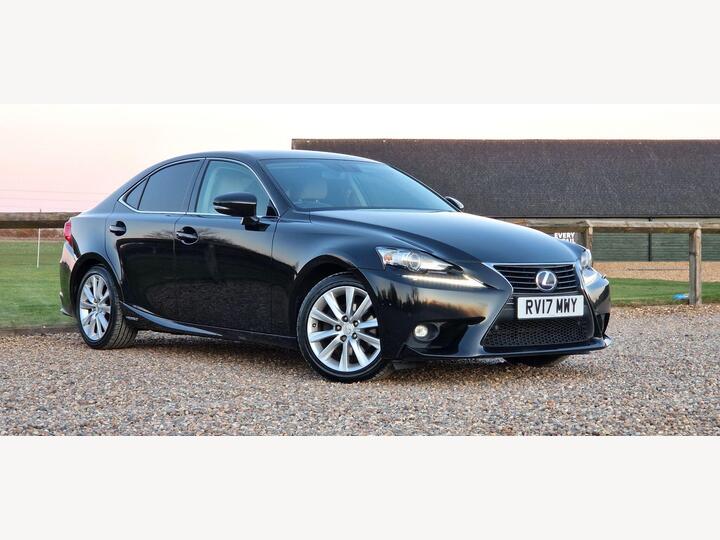 Lexus IS 2.5 300h Luxury E-CVT Euro 6 (s/s) 4dr