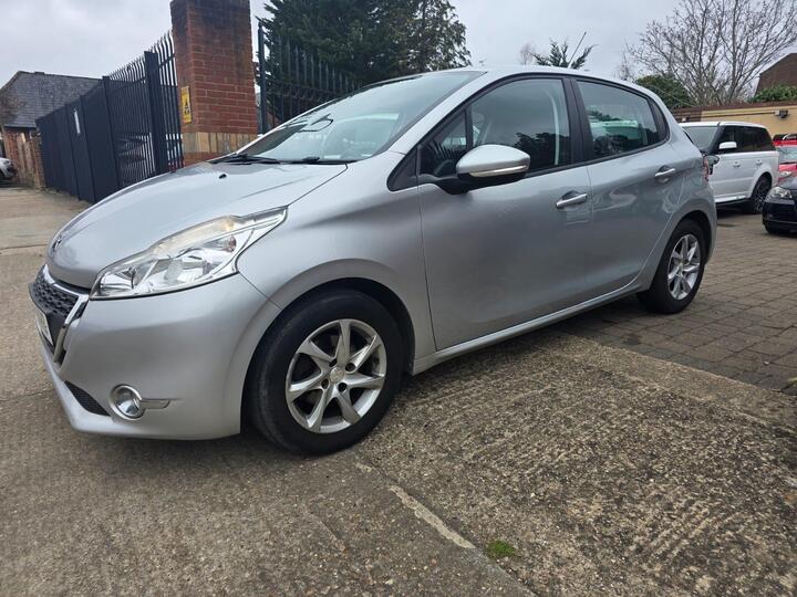 Peugeot 208 1.2 VTi Active Euro 5 5dr