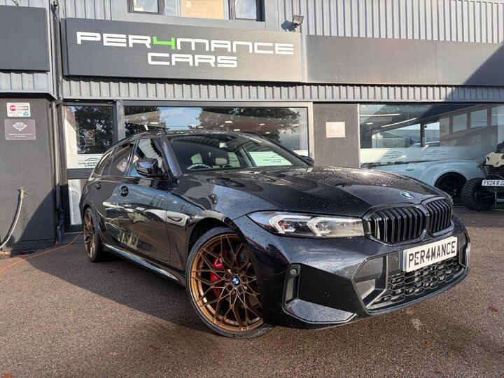 BMW 3 SERIES 2.0 320d MHT M Sport Touring Auto Euro 6 (s/s) 5dr BMW 3 SERIES 2.0 320d MHT M Sport Touring Auto Euro 6 (s/s) 5dr