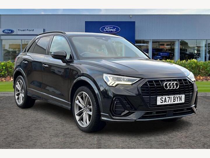 Audi Q3 1.5 TFSI CoD 35 Black Edition S Tronic Euro 6 (s/s) 5dr