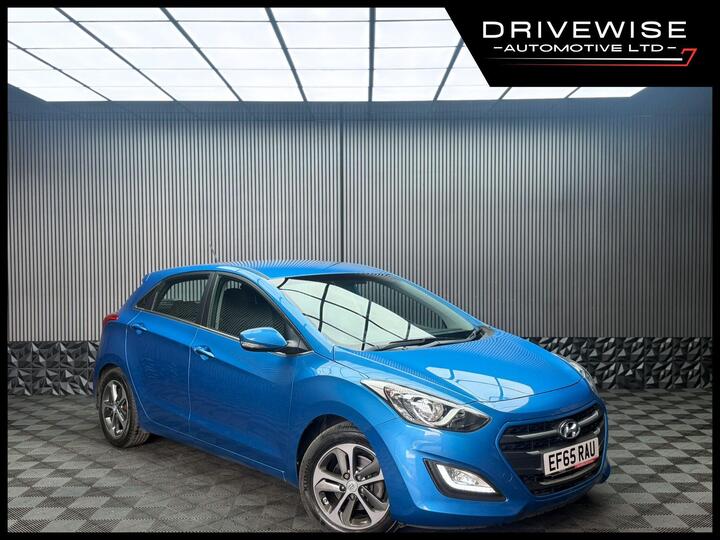 Hyundai I30 1.6 CRDi Blue Drive SE Nav DCT Euro 6 (s/s) 5dr Hyundai I30 1.6 CRDi Blue Drive SE Nav DCT Euro 6 (s/s) 5dr