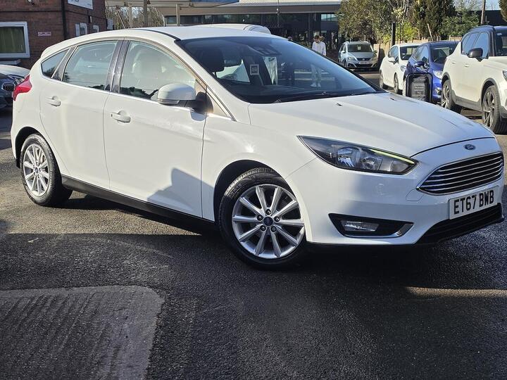 Ford FOCUS 1.0T EcoBoost Titanium Auto Euro 6 (s/s) 5dr