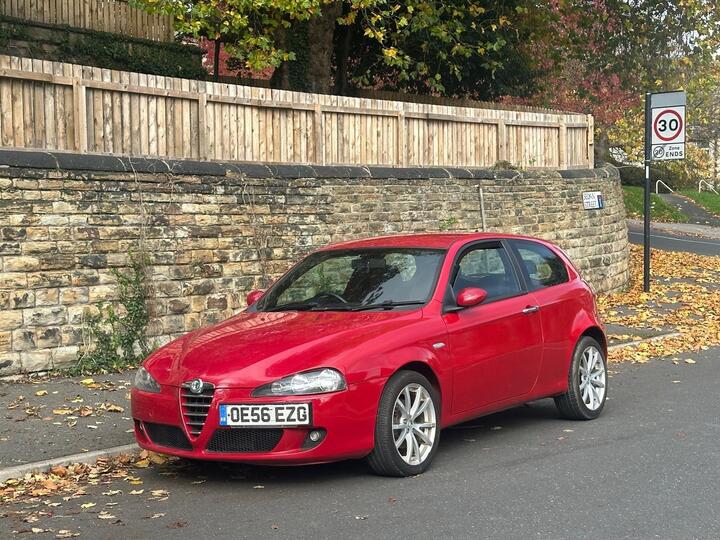 Alfa Romeo 147 1.6 T.Spark Lusso 3dr