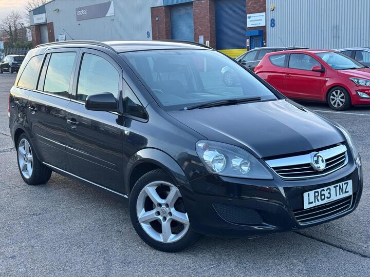 Vauxhall Zafira 1.6 16V Exclusiv Euro 5 5dr Vauxhall Zafira 1.6 16V Exclusiv Euro 5 5dr