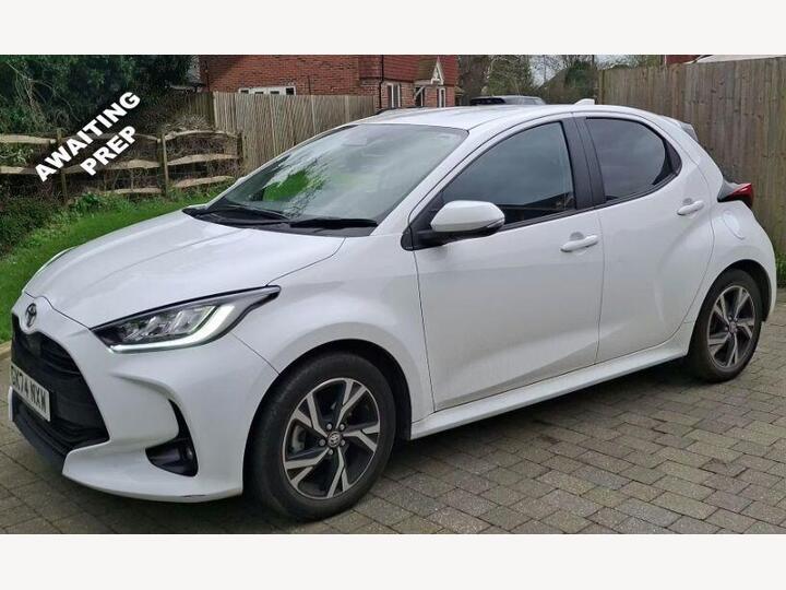 Toyota YARIS 1.5 VVT-h Design E-CVT Euro 6 (s/s) 5dr