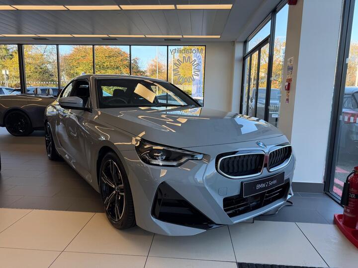 BMW 2 Series 2.0 220i M Sport Auto Euro 6 (s/s) 2dr