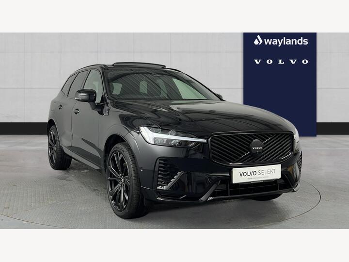 Volvo XC60 2.0 B5 MHEV Plus Black Edition Auto AWD Euro 6 (s/s) 5dr