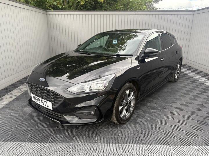 Ford FOCUS 1.0T EcoBoost ST-Line Euro 6 (s/s) 5dr