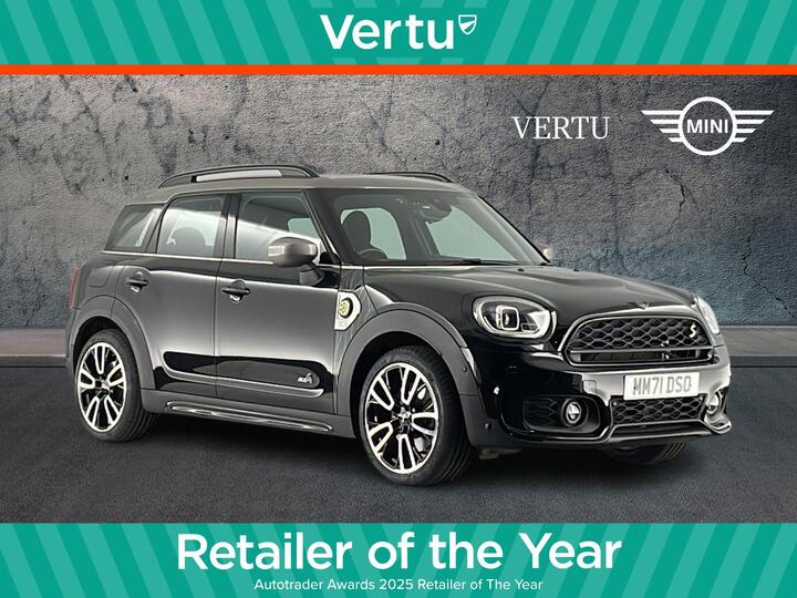 MINI Countryman 1.5 10kWh Cooper SE Shadow Edition Auto ALL4 Euro 6 (s/s) 5dr
